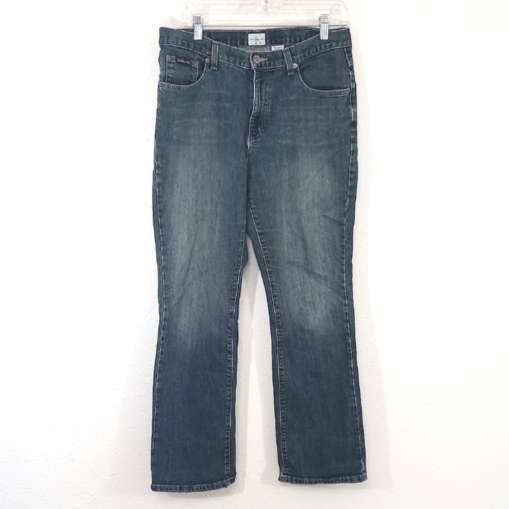 CALVIN KLEIN Women's Light Wash Bootcut Jeans, size 16 (run small)
